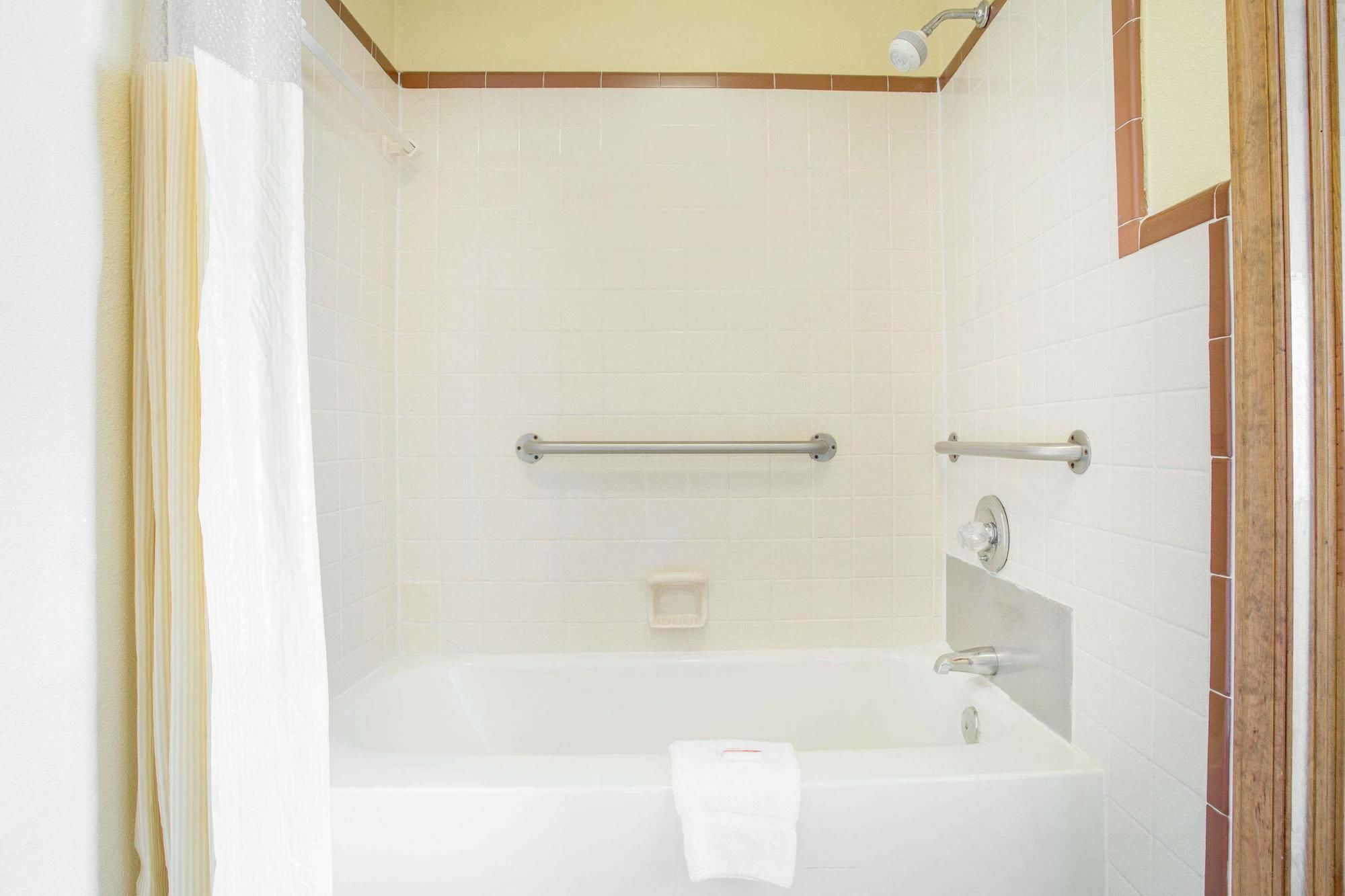 Hotel Oyo 3*